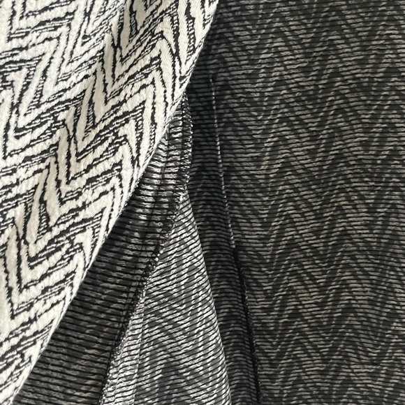 CATO Woman Black and White Chevron Blazer size 18/20W - Picture 6 of 12